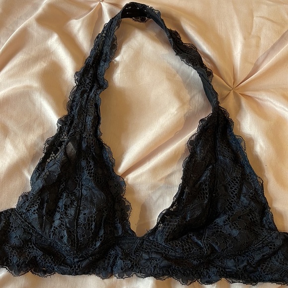 Free people black galloon lace halter bra size medium perfect condition - Picture 3 of 5